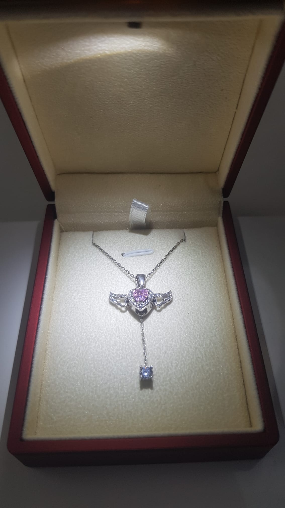 Vog%20Swarovski%20Model%20Melek%20Kanadı%20Pembe%20Kalp%20Taşlı%20Hareketli%20925%20Ayar%20Gümüş%20Sevgiliye%20Kolye