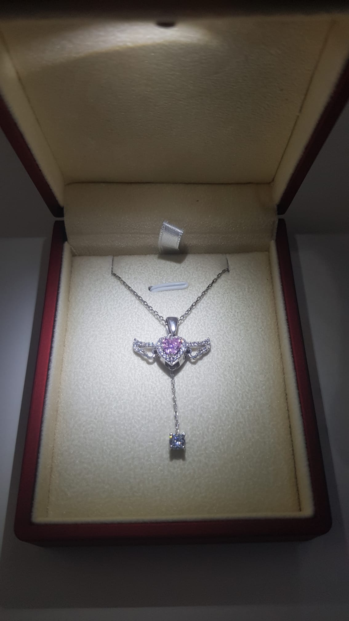 Vog%20Swarovski%20Model%20Melek%20Kanadı%20Pembe%20Kalp%20Taşlı%20Hareketli%20925%20Ayar%20Gümüş%20Sevgiliye%20Kolye