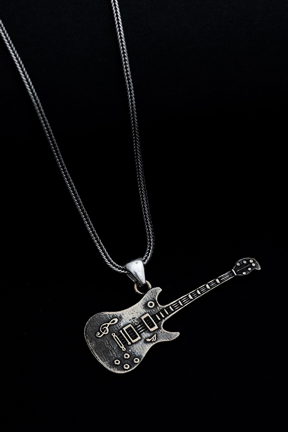 Vog%20Gitar%20Enstrüman%20Rock%20Pop%20Gitar%20925%20Ayar%20Gümüş%20Sevgiliye%20Eşe%20Babaya%20Arkadaşa%20Hediye%20Kolye