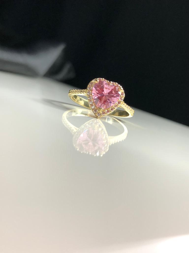 Vog%20Swarovski%20Taşlı%20Pembe%20Renkli%20Kalpli%20925%20Ayar%20Gümüş%20Sevgiliye,Anneye,Arkadaşa%20Hediye%20Yüzük