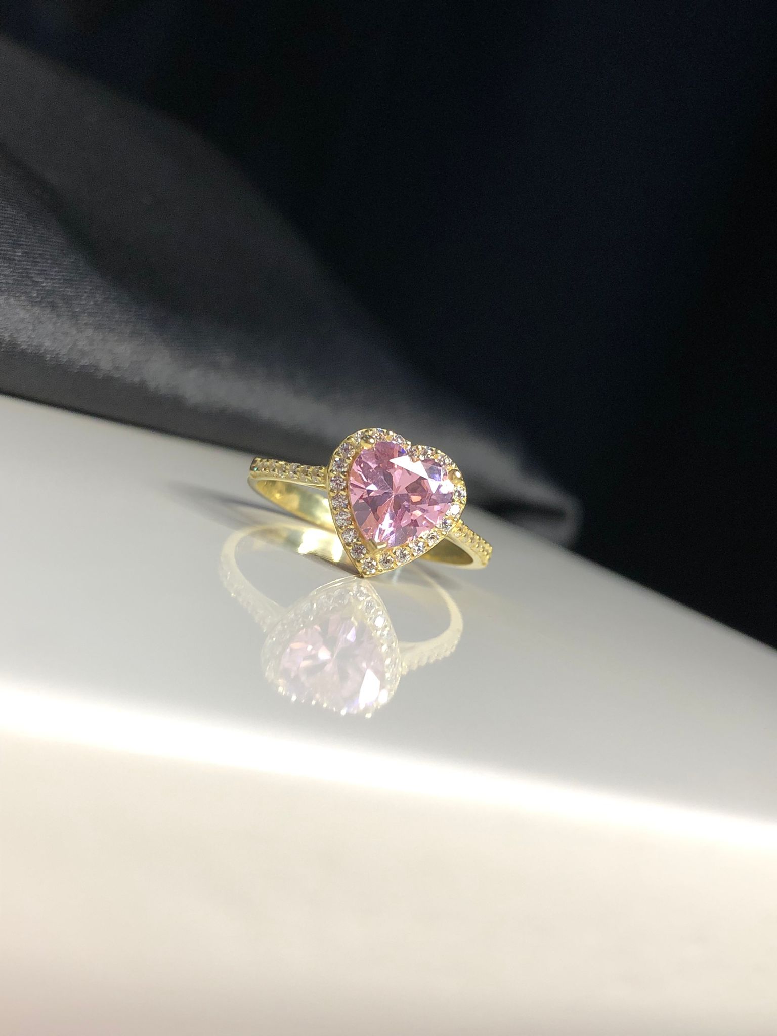 %20Vog%20Swarovski%20Taşlı%20Pembe%20Renkli%20Kalpli%20925%20Ayar%20Gümüş%20Sevgiliye,Anneye,Arkadaşa%20Yüzük